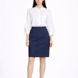 Giorgio Armani Runway Navy Textured Wool Silk Pencil Skirt, Size 44. US 8